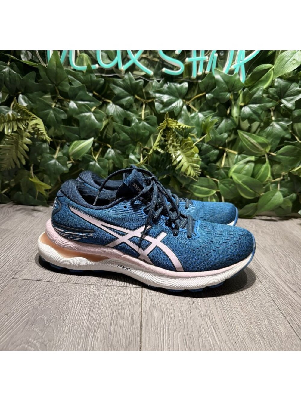 Asics Gel Nimbus 24 Womens Size 8.5  B 1012B201 Blue Pink Running Shoes Sneakers
